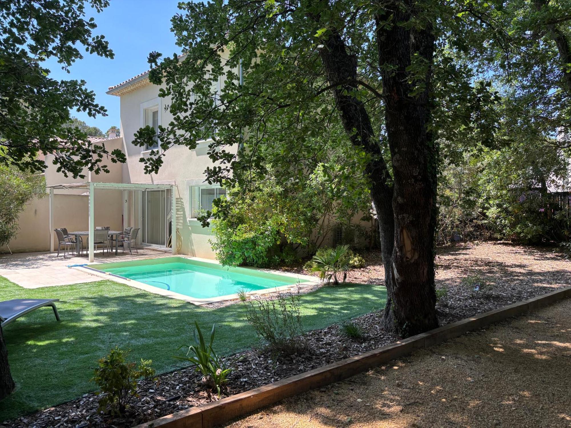 Les Jardins Du Castelas - Piscines, Jardins Et Spas Privatifs Uchaux Exterior foto